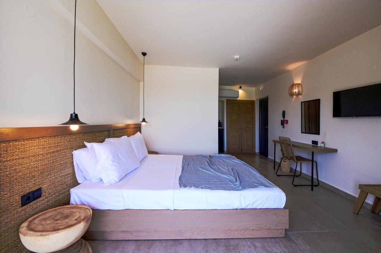 Hotel Elies Aesthetic Living à Nea Iraklitsa Extérieur photo